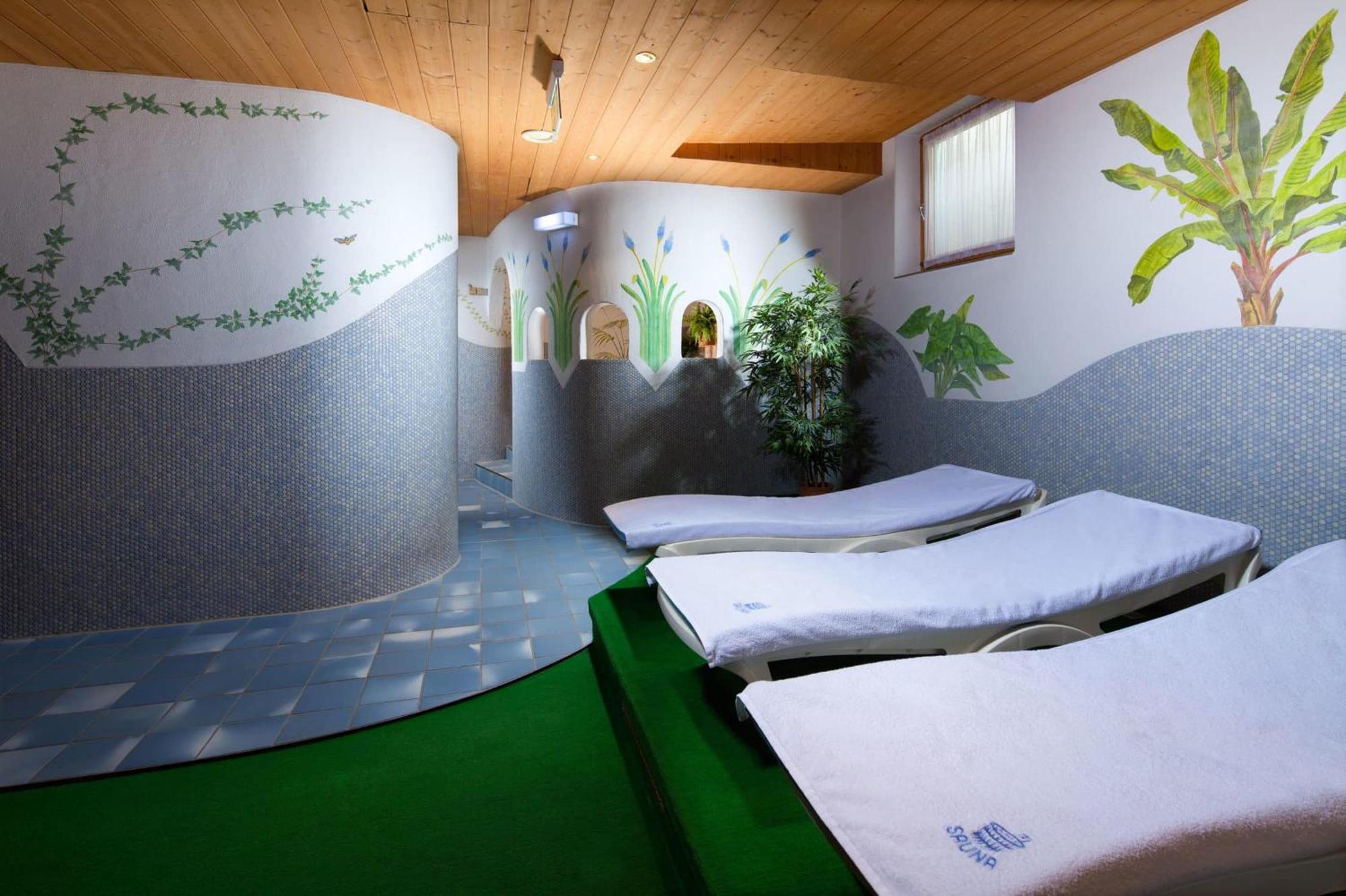 Hotel-Gasthof Nutzkaser ラムサウ エクステリア 写真