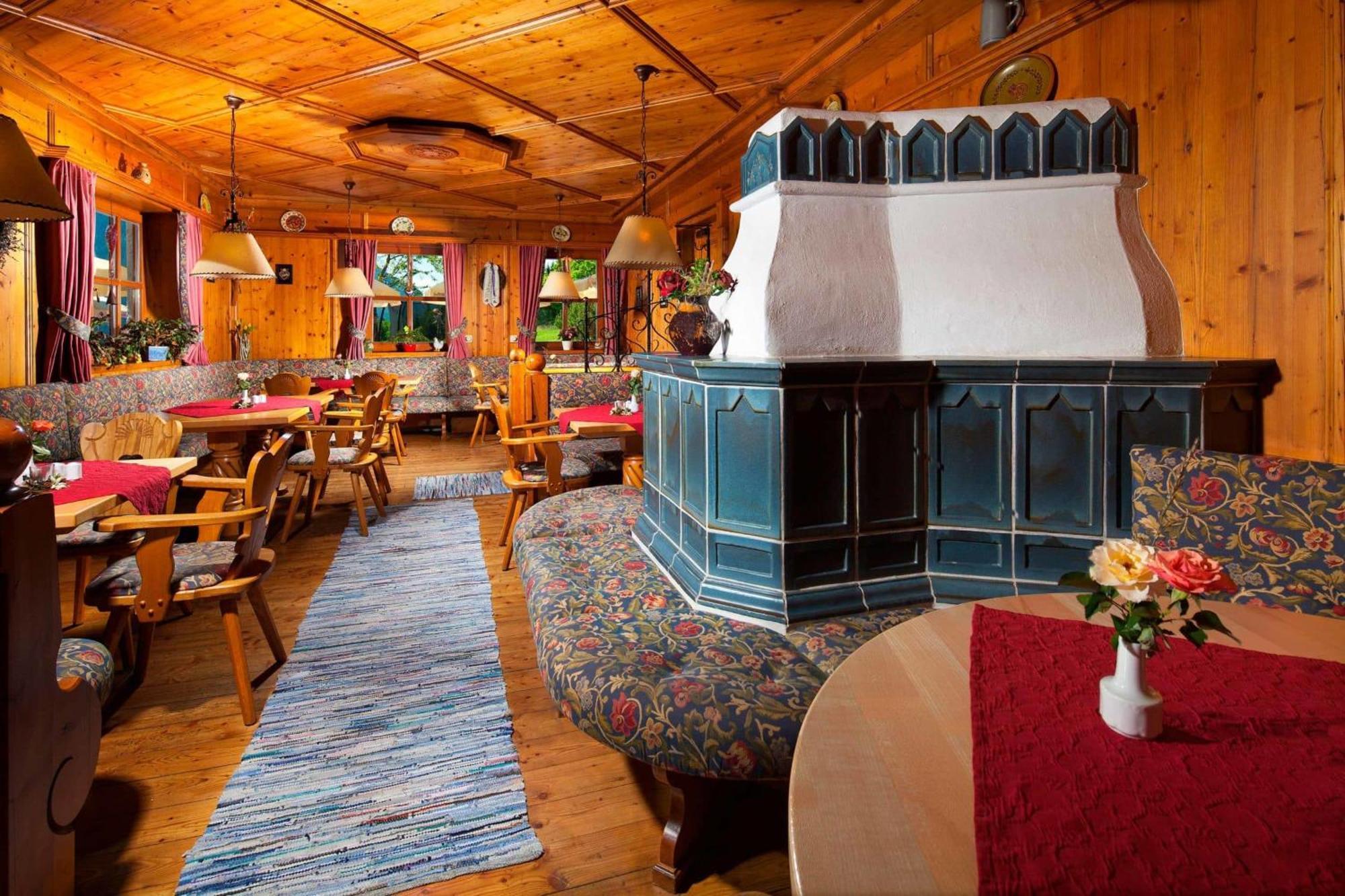 Hotel-Gasthof Nutzkaser ラムサウ エクステリア 写真